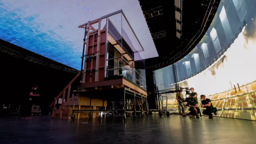 Amazon Studios’ The Peripheral Behind the Scenes at ARRI Stage London ...